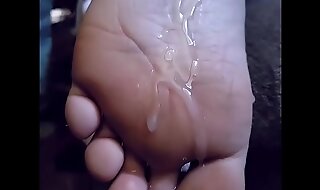Cum all over my dirty little feet while i'm passed out