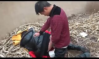Chinese Couple Fucks In Public