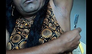 Indian unreserved scurf armpits hair by straight razor..AVI