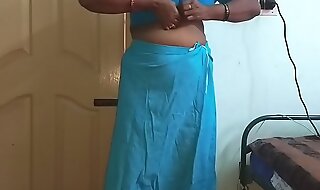 Wearing Saree ready be fitting be incumbent on party