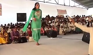 इसी​ डांस की वजह से सपना हुई थी हिट ! Sapna choudhary prankish rush dance HIGH