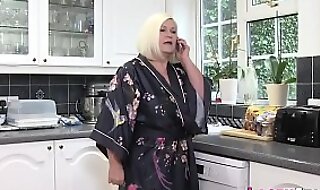 Grandma takes pussy sting from black dong
