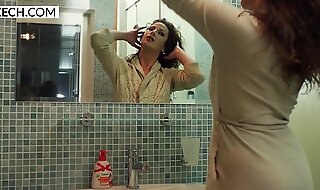 Reina pornero - milf in the shower - xczech com