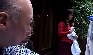 Daughter-in-law fuck intrigue with father- con dau dit vung trom voi bo chong