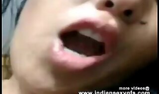 Desi bhabhi babe masturbating on webcam - indiansexygfs com