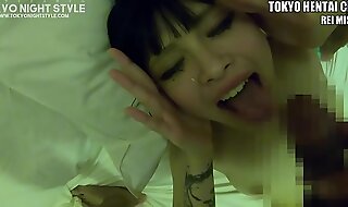 Decorating her face full of jizz tokyo night style