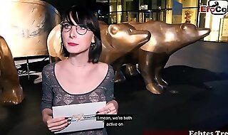 Deutsche studentin abschleppen bei erocom date in berlin öffentliches casting